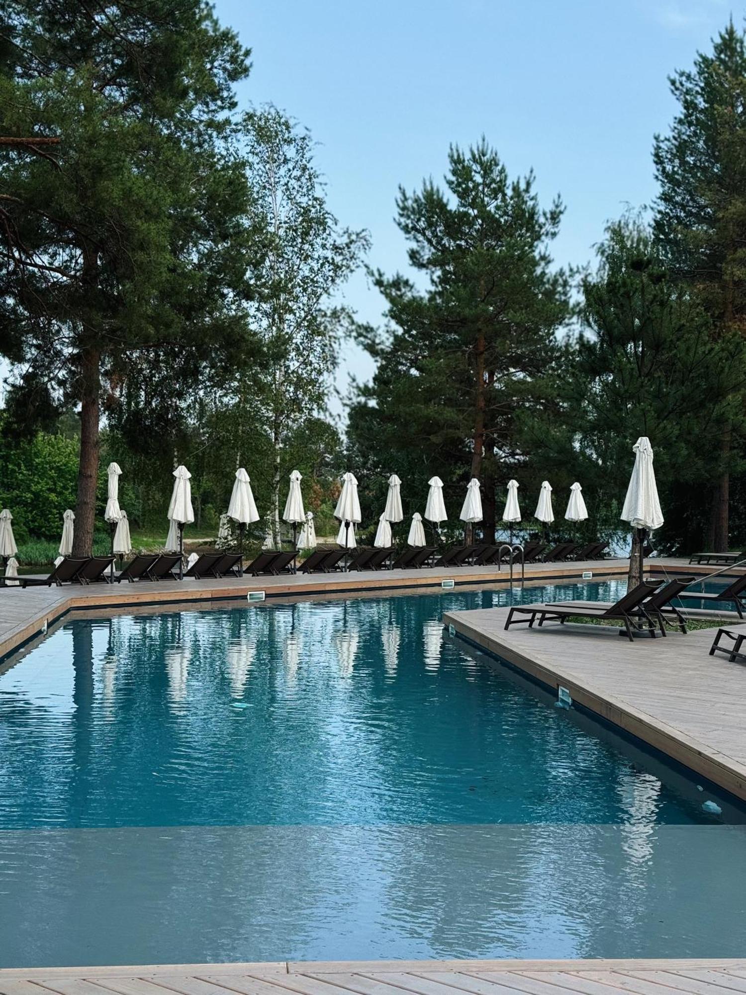 Shelest Otel